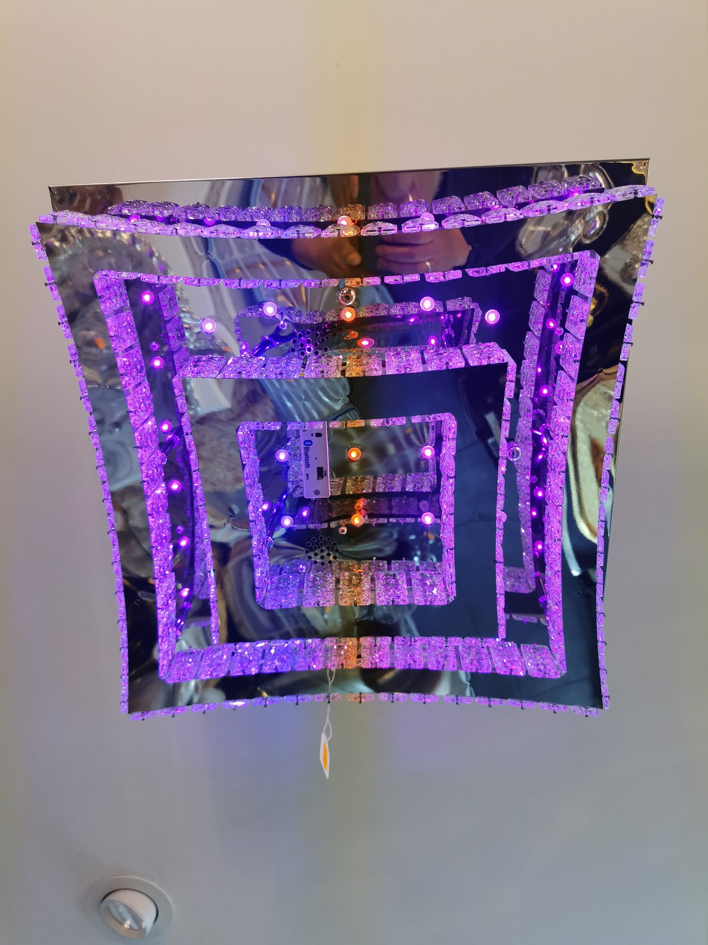 Lustre plafonnier LED Bluetooth avec télécommande – 50x50 cm – Neuf