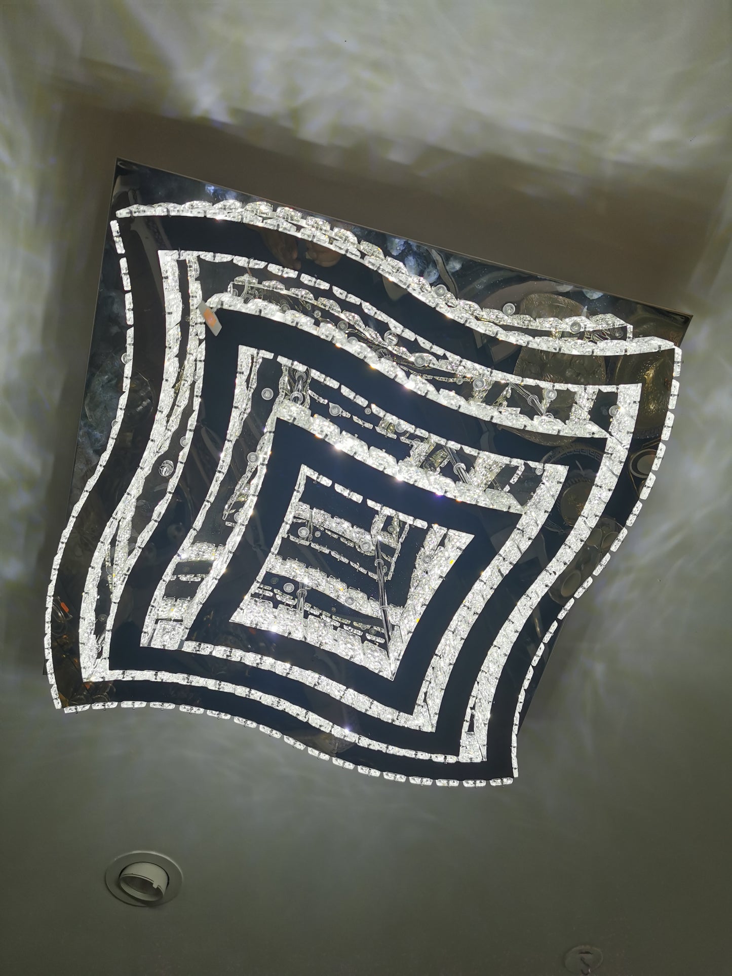 Lustre plafonnier LED Bluetooth avec télécommande – 60x60 cm – Neuf